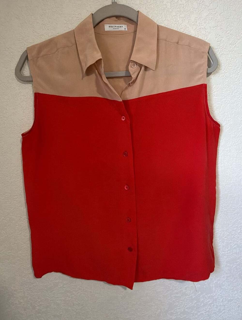 Equipment Femme Silk Sleeveless Blouse Size XS Red Beige Colorblock Top